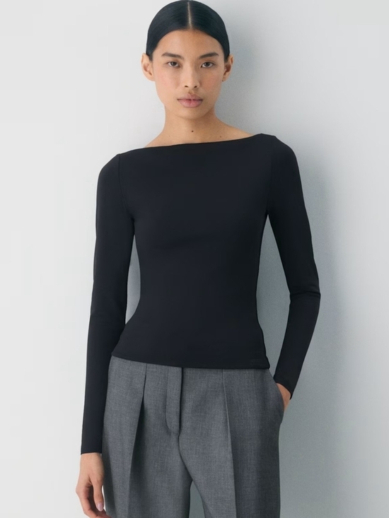 Aritzia Tops - Aritzia Original Contour Boatneck Longsleeve Small NWT